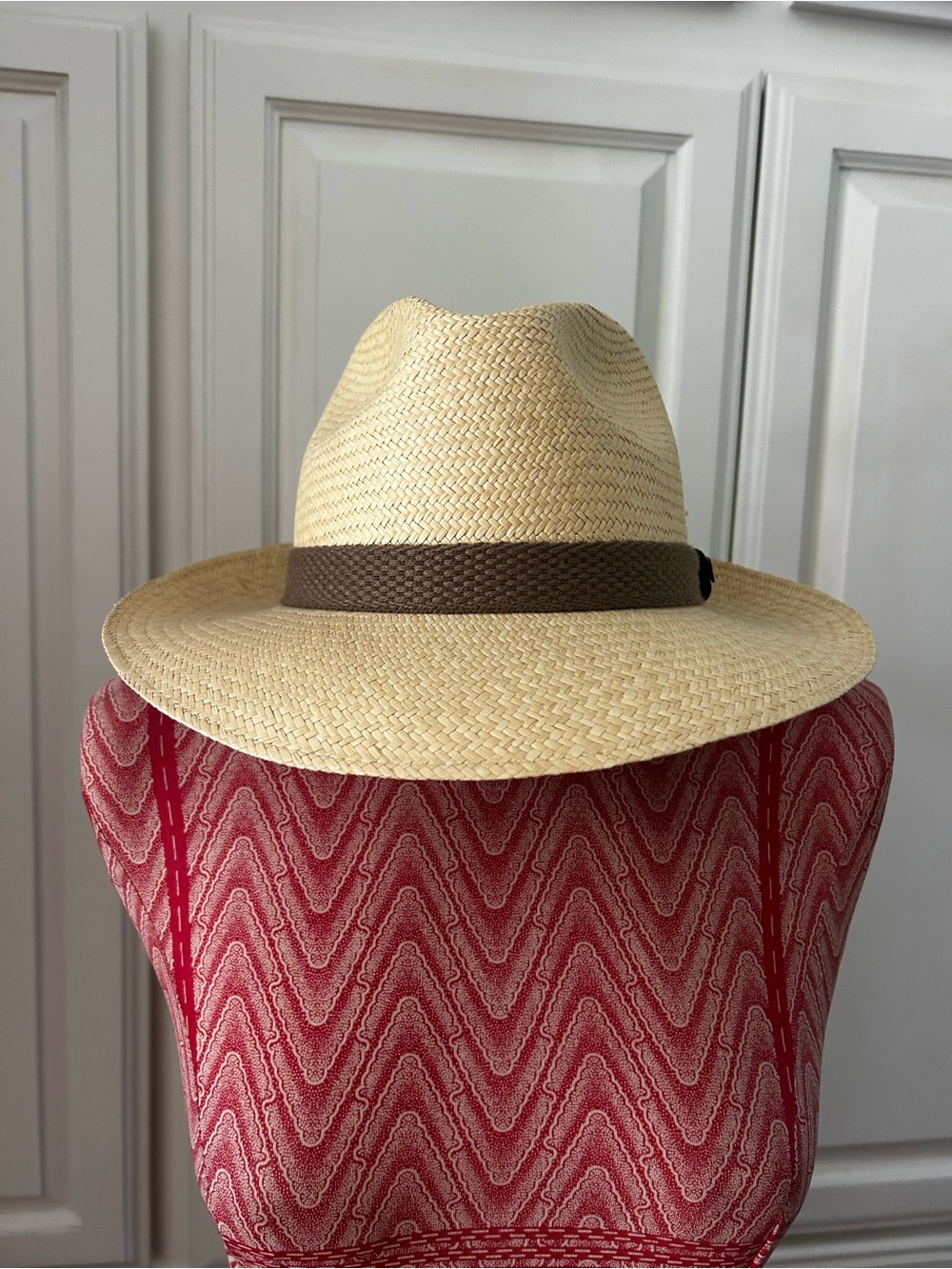 Tommy Bahama Straw Fedora Hat with Brown Band